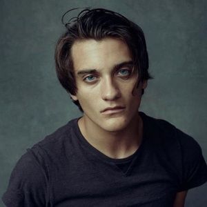 Meet your Posher, Eduardo